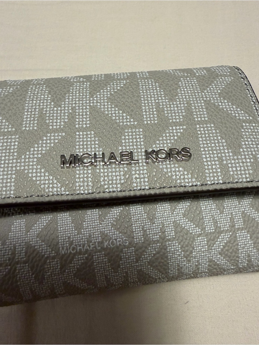 Michael Kors Silver/Gray MK Logo Folding Wallet - Picture 2 of 7